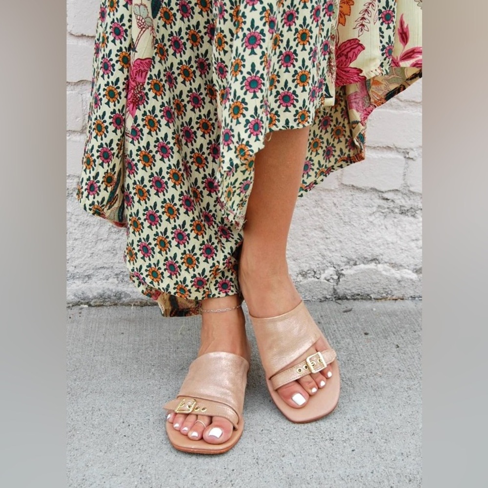 🌻🆕FREE PEOPLE MILA MINIMAL FLAT SANDAL-ROSE GOLD COLOR-SIZE 8.5 - Picture 5 of 17